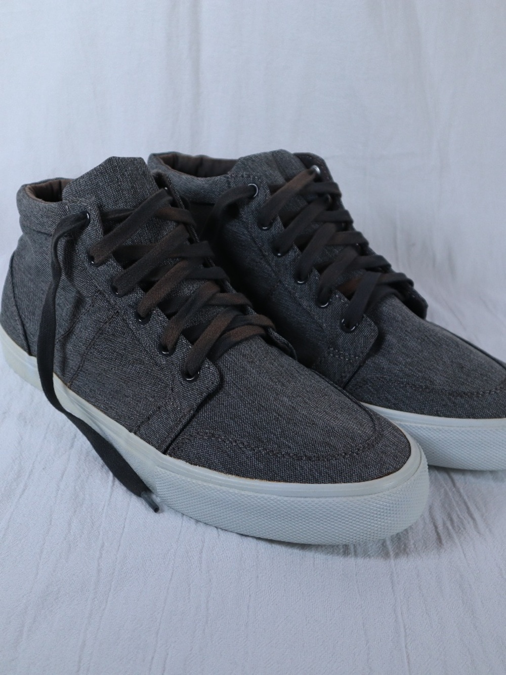 Old Navy Grey High Top Sneakers Shoes Skater Gently Used Size 10
